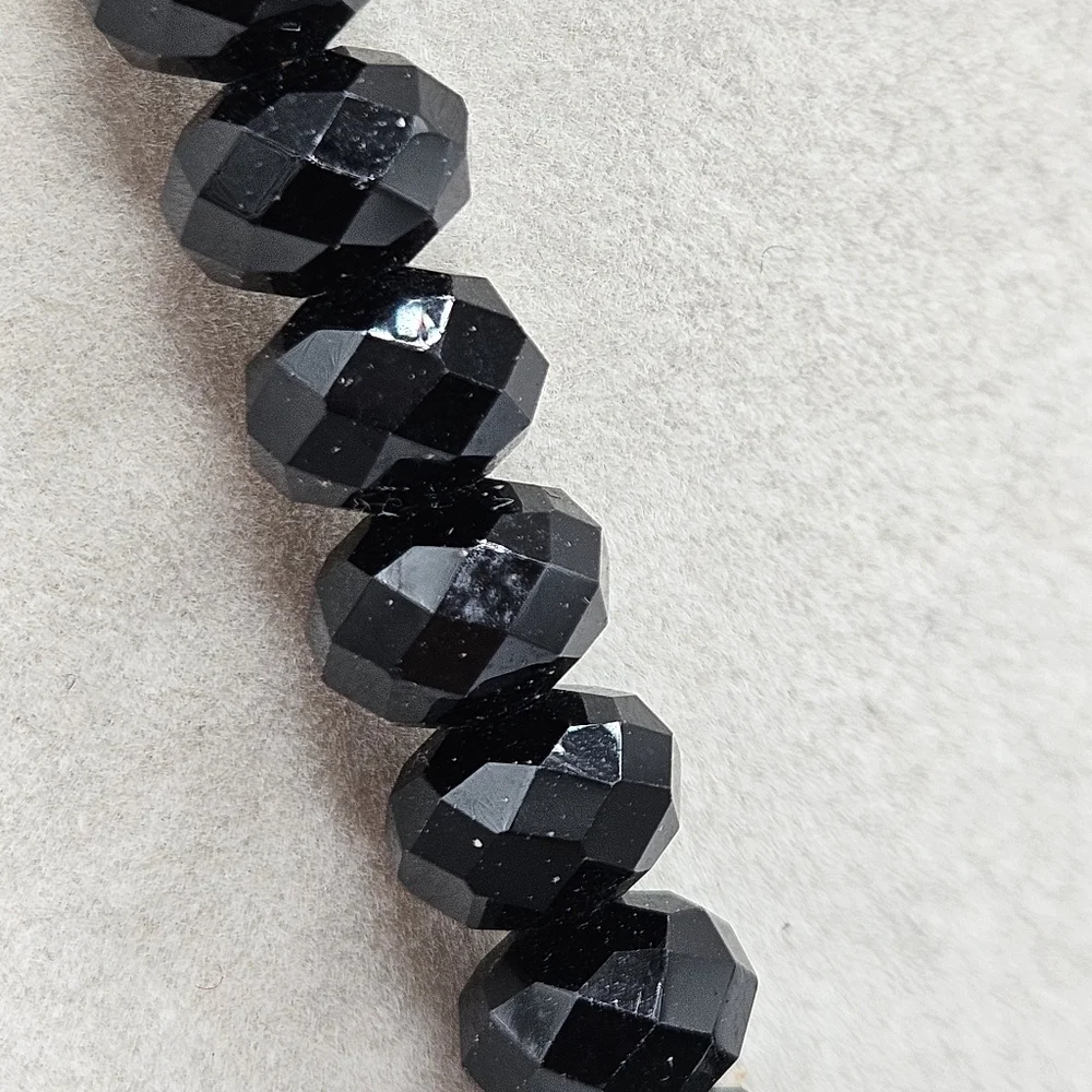 VINTAGE Faceted Black Glass and Rhinestone Beaded Strand Necklace Magnetic Back